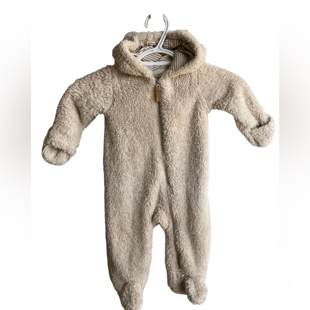 Baby bunting suit fuzzy beige 9 months